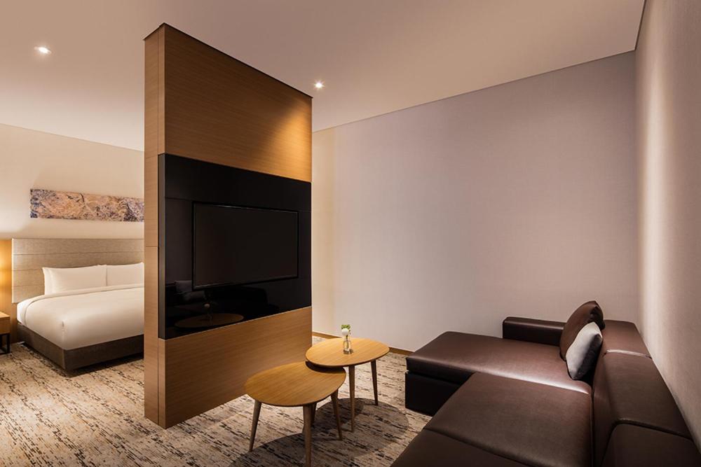 Ramada By Wyndham Seoul Sindorim Hotel Exterior photo